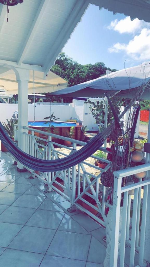 Le Sable Bleu - Evasion Tropicale A Sainte-Anne - Plage 5Min - Piscine - Parking - Logement Climatise - Vue Sur Les Palmiers - Parfait Pour Sejours En Famille Ou Entre Amis Eksteriør billede