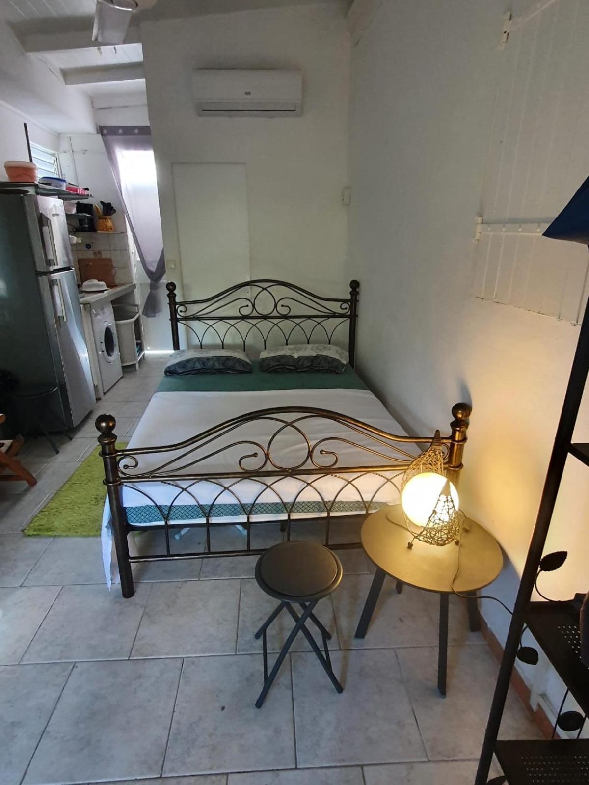 Le Sable Bleu - Evasion Tropicale A Sainte-Anne - Plage 5Min - Piscine - Parking - Logement Climatise - Vue Sur Les Palmiers - Parfait Pour Sejours En Famille Ou Entre Amis Eksteriør billede
