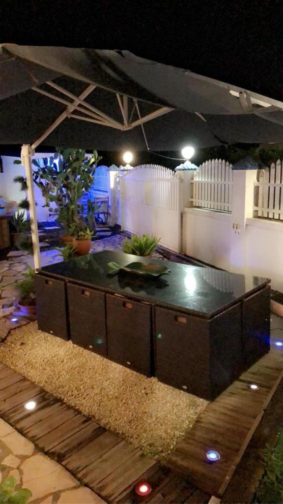 Le Sable Bleu - Evasion Tropicale A Sainte-Anne - Plage 5Min - Piscine - Parking - Logement Climatise - Vue Sur Les Palmiers - Parfait Pour Sejours En Famille Ou Entre Amis Eksteriør billede